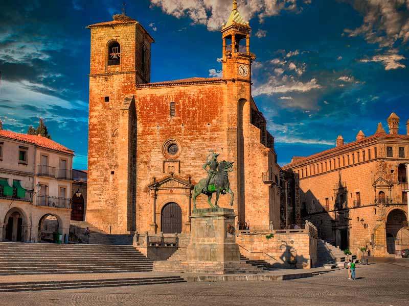 trujillo plaza mayor